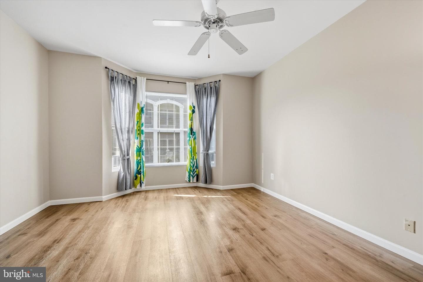 46628 Drysdale Ter # 301 photo 17