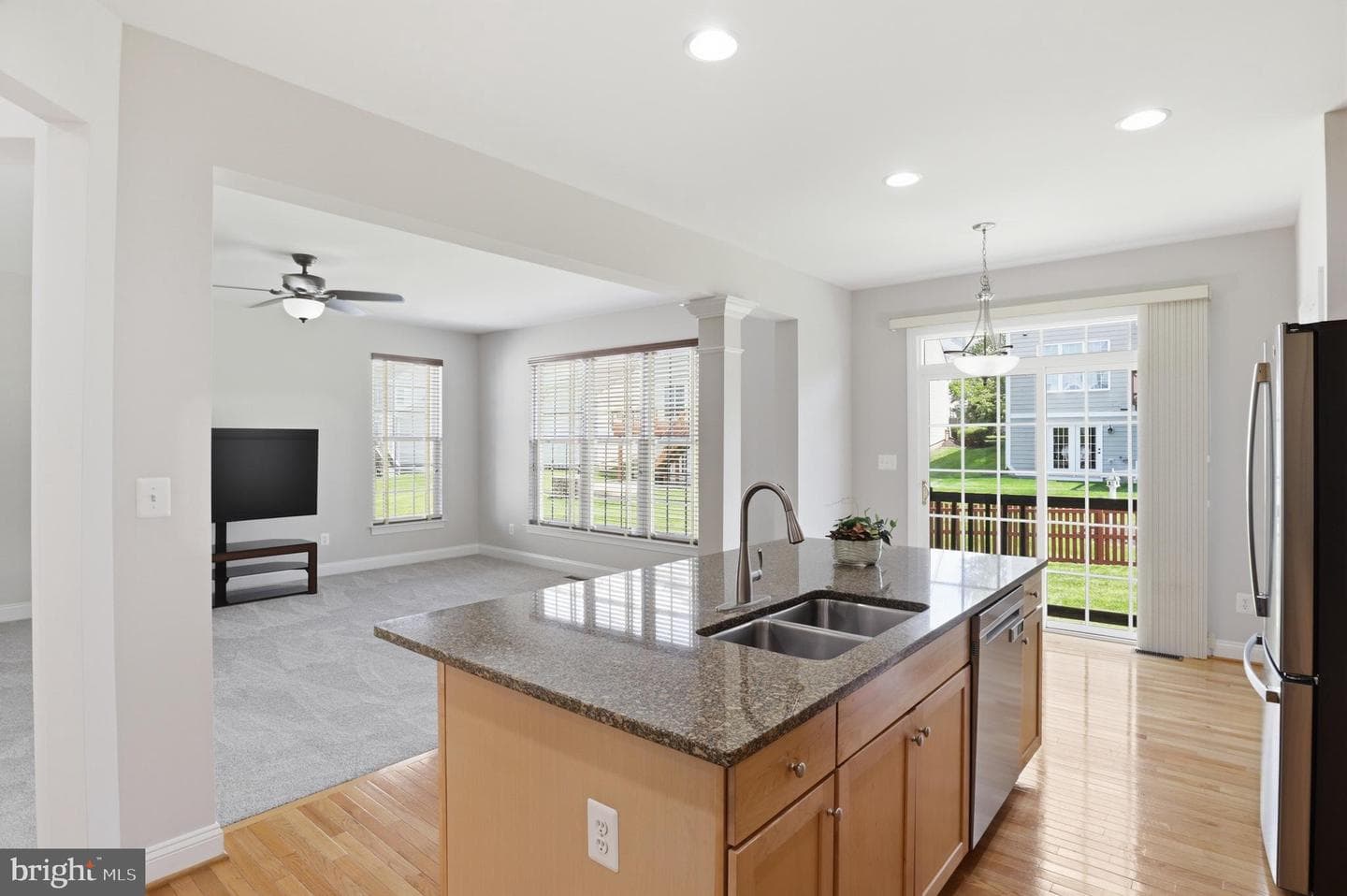13572 Arcadian Dr photo 24