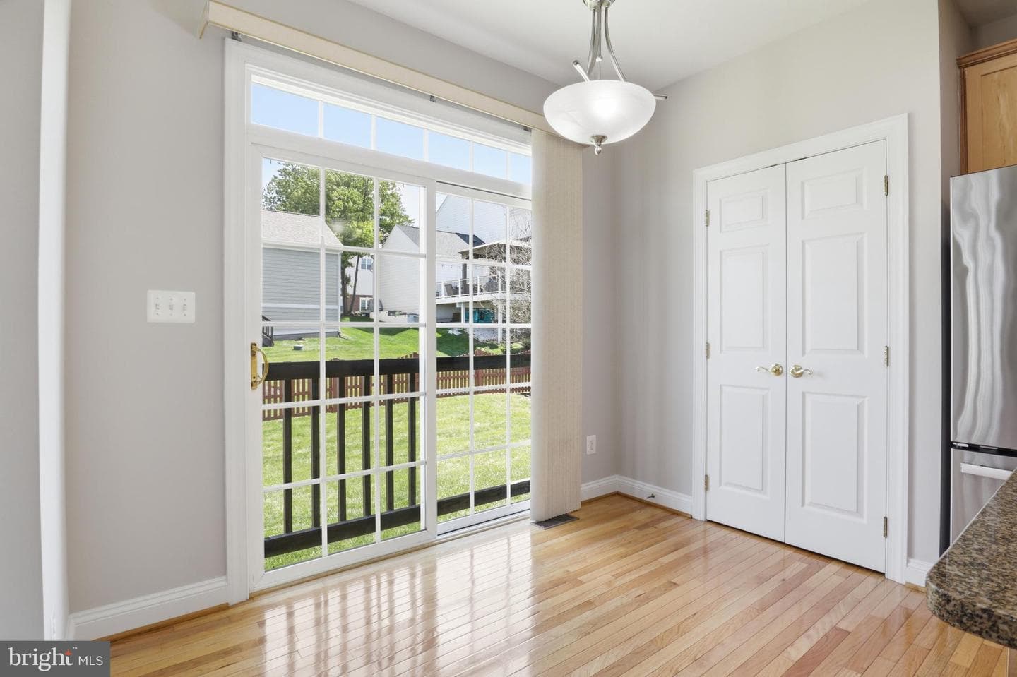 13572 Arcadian Dr photo 3