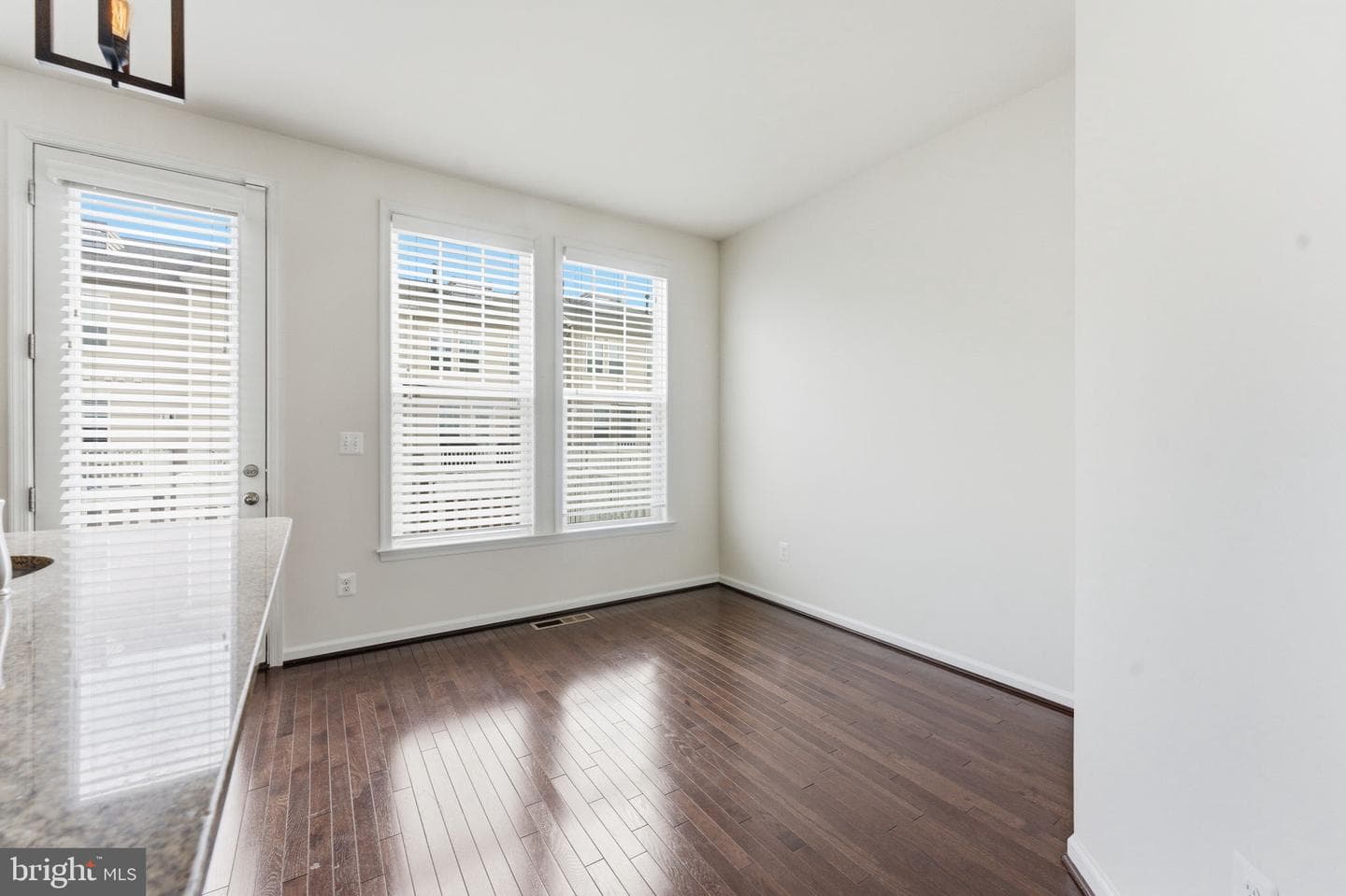 42396 Benfold Square photo 28
