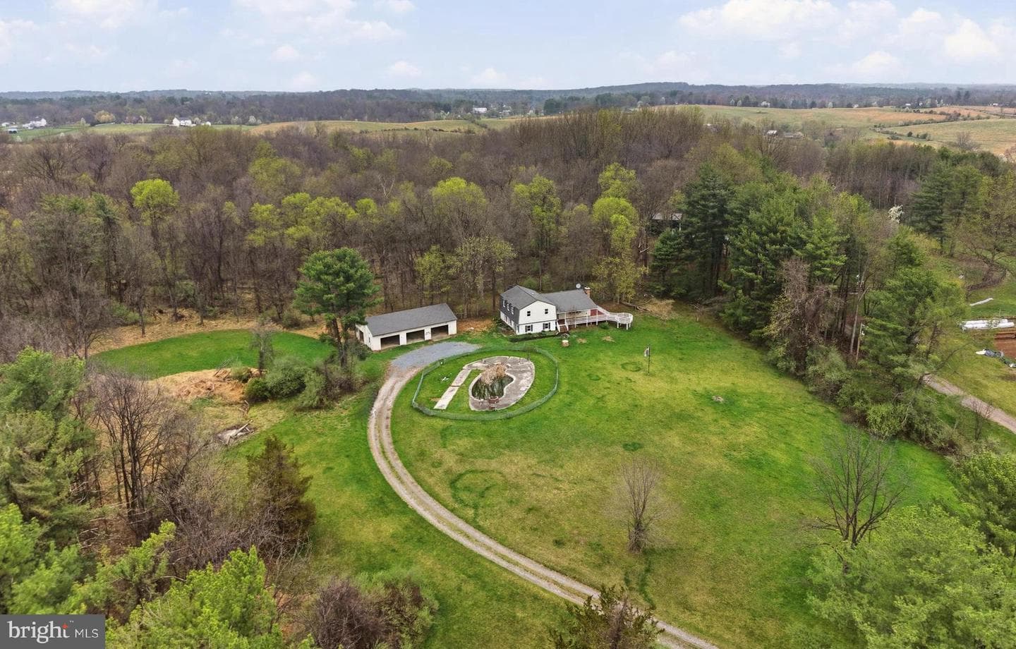 39516 Cottagegrove photo 1