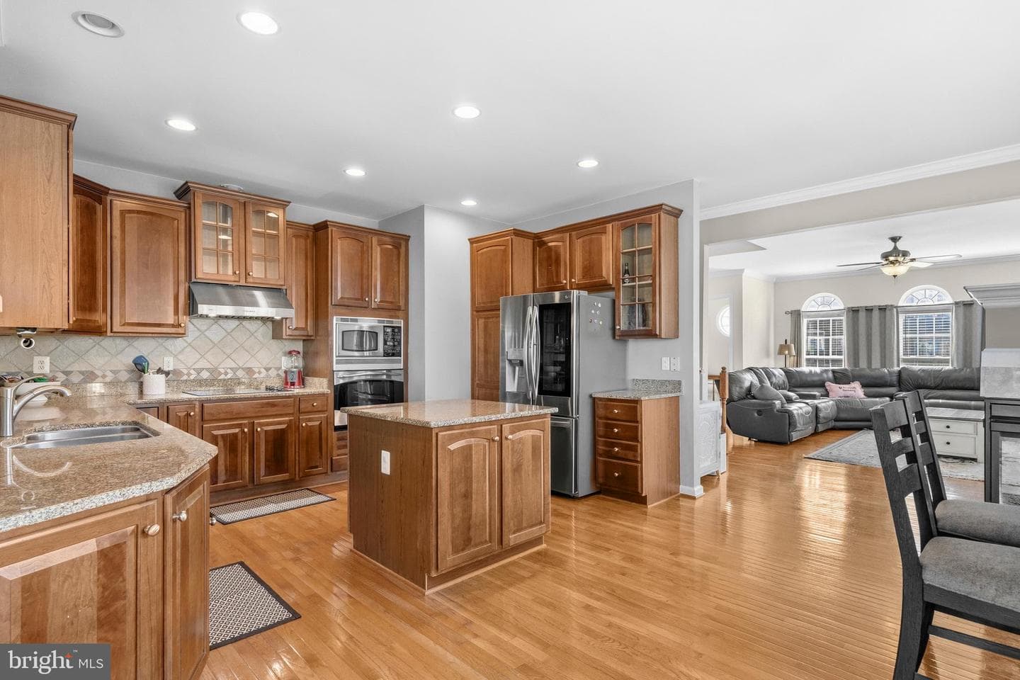 25409 Lisa Terrace photo 8