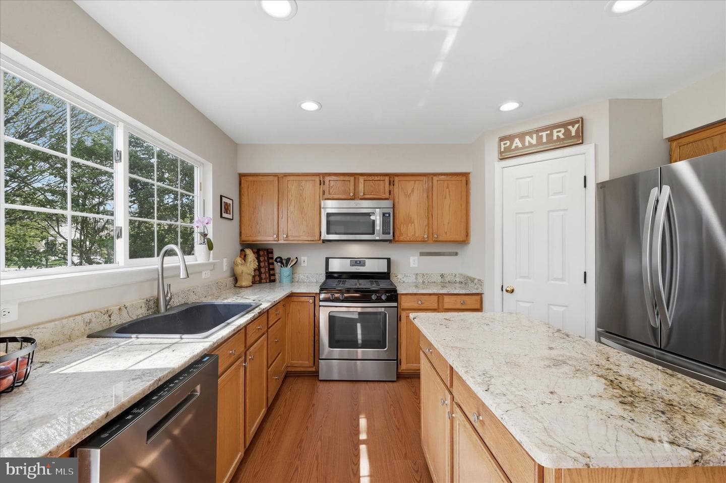 816 Bellview Court NE photo 13