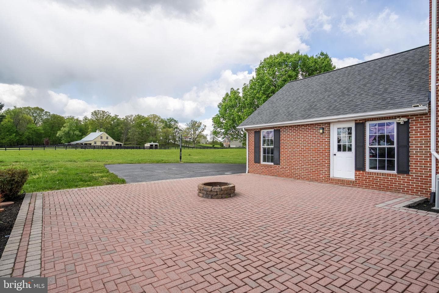 42827 Spinks Ferry Road photo 42