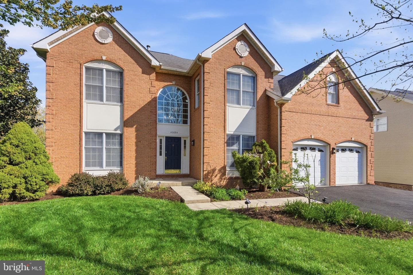 43694 Frost Court
