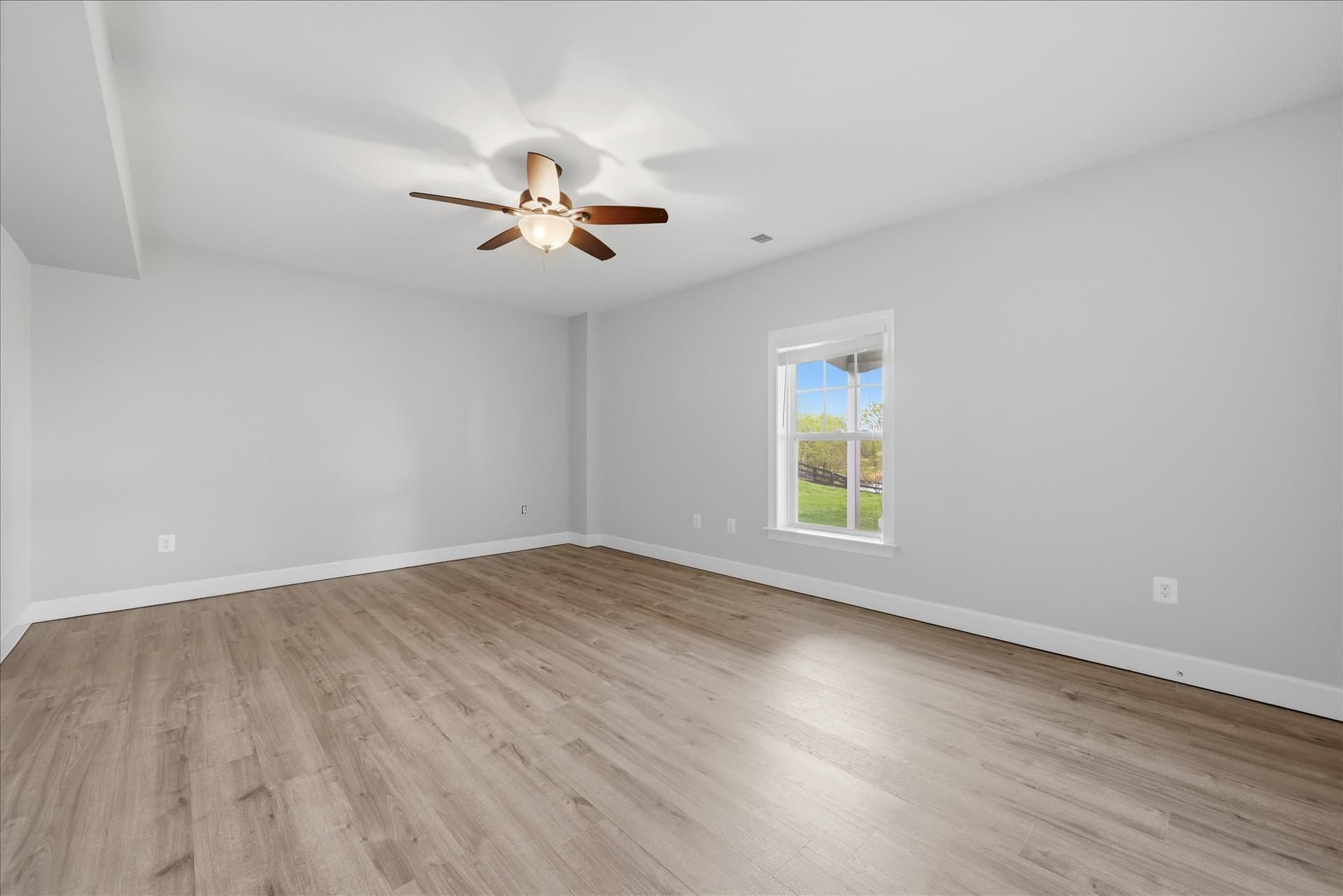 15698 Woodchester Court photo 60