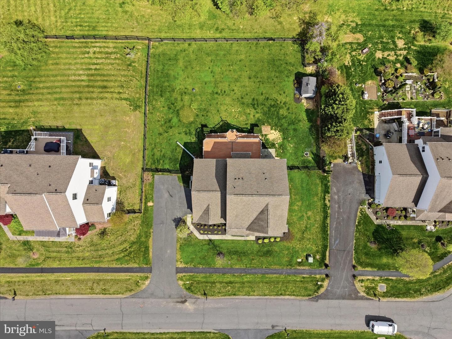 15698 Woodchester Court photo 82