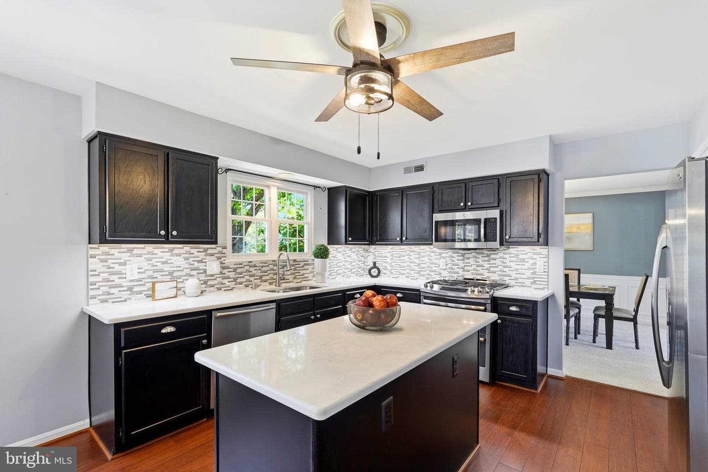 210 Foxborough Drive SW photo 20