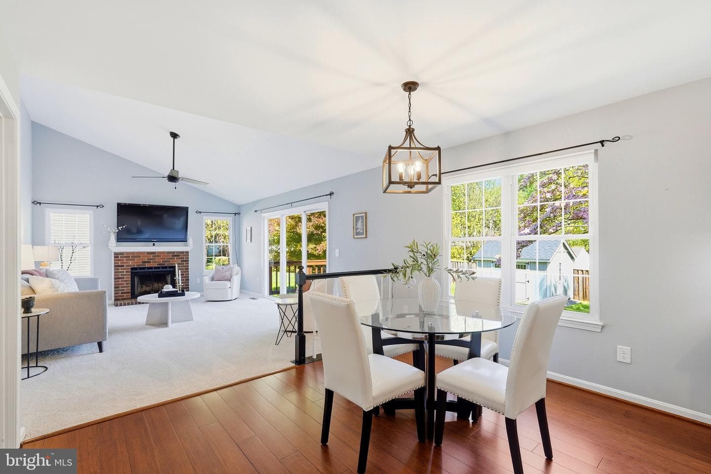 210 Foxborough Drive SW photo 30