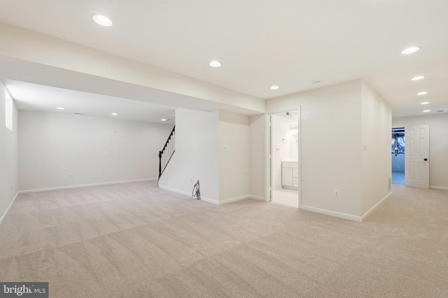 210 Foxborough Drive SW photo 63