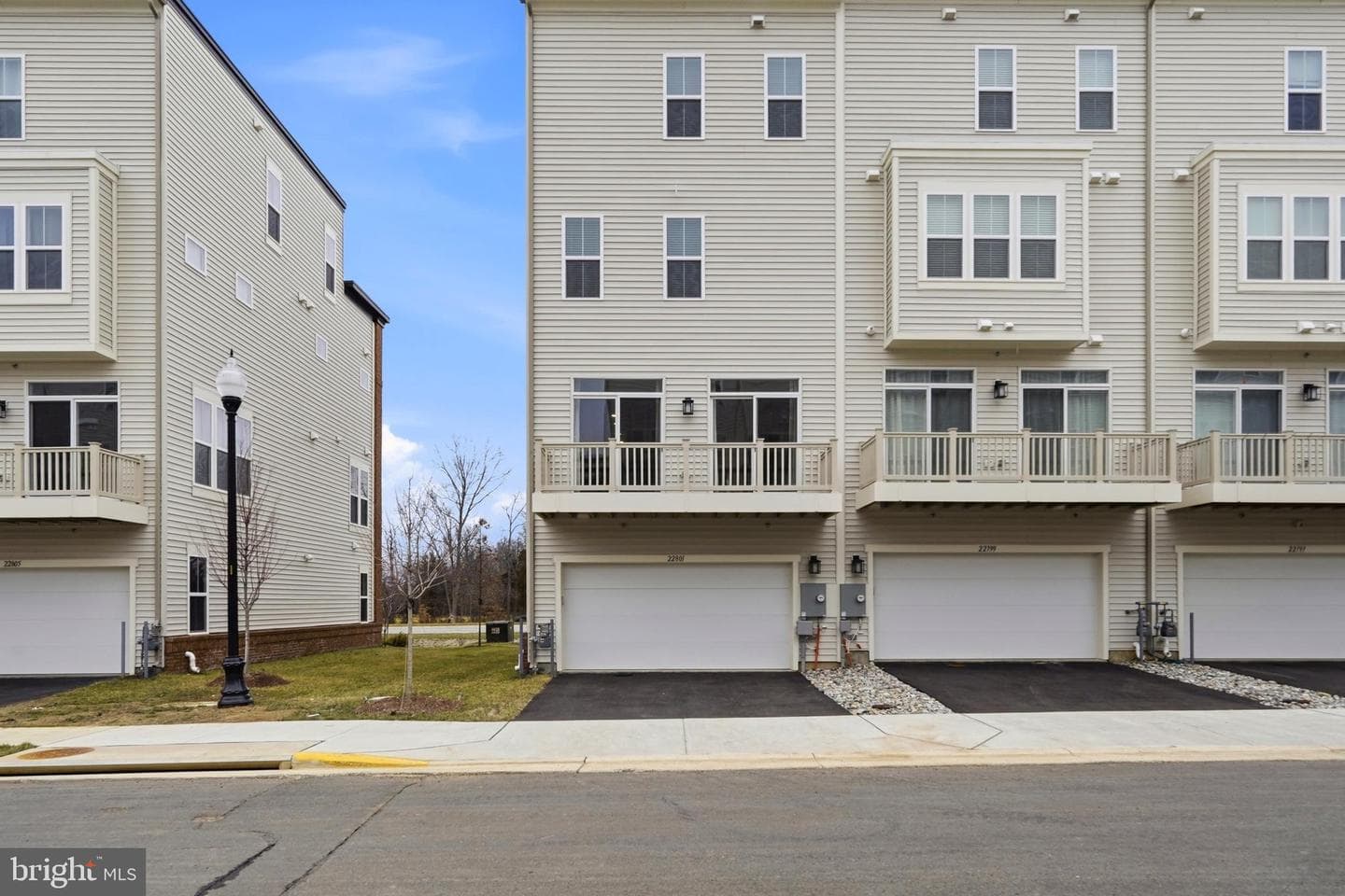 22801 Tawny Pine Square photo 94