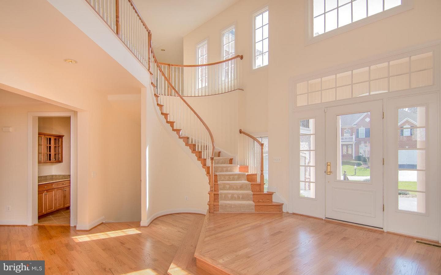18208 Shinniecock Hills Place photo 4