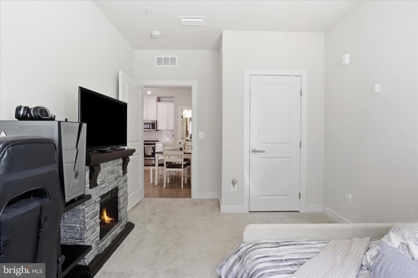 46294 Mount Milstead Terrace #103 photo 22