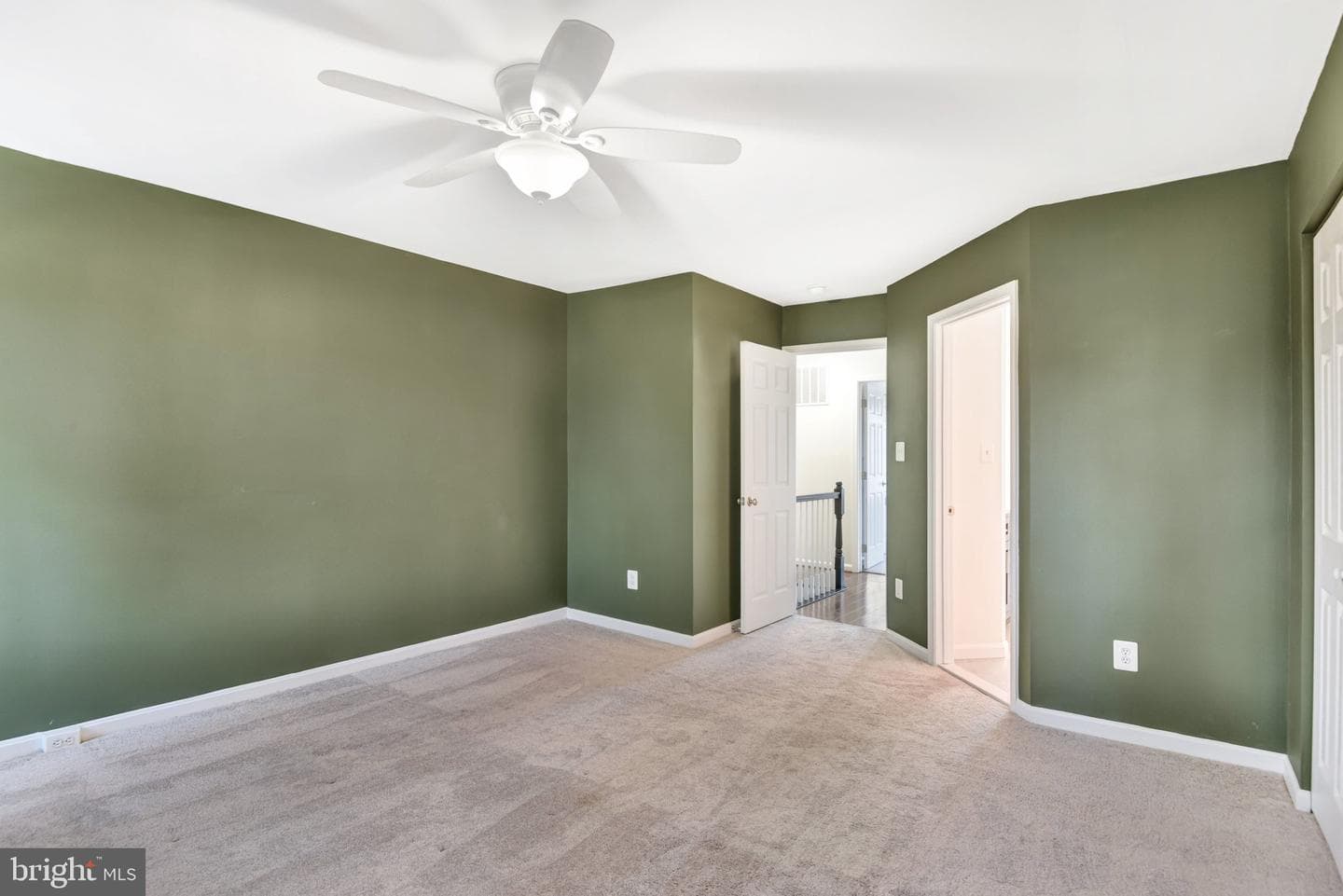 22142 Trailside Square photo 21