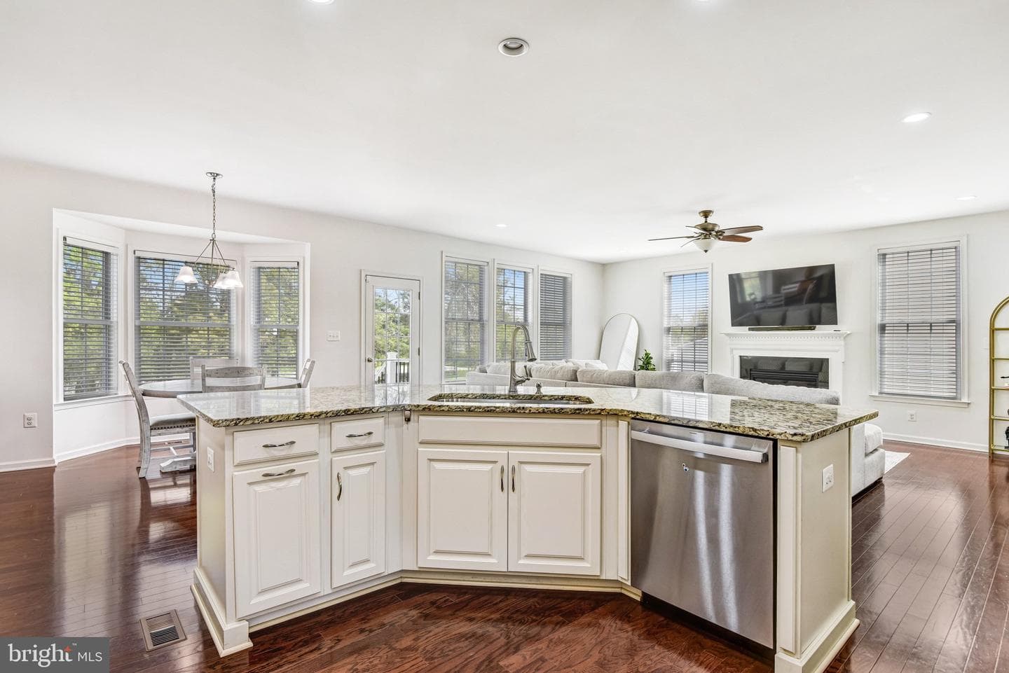24247 Purple Finch Drive photo 17