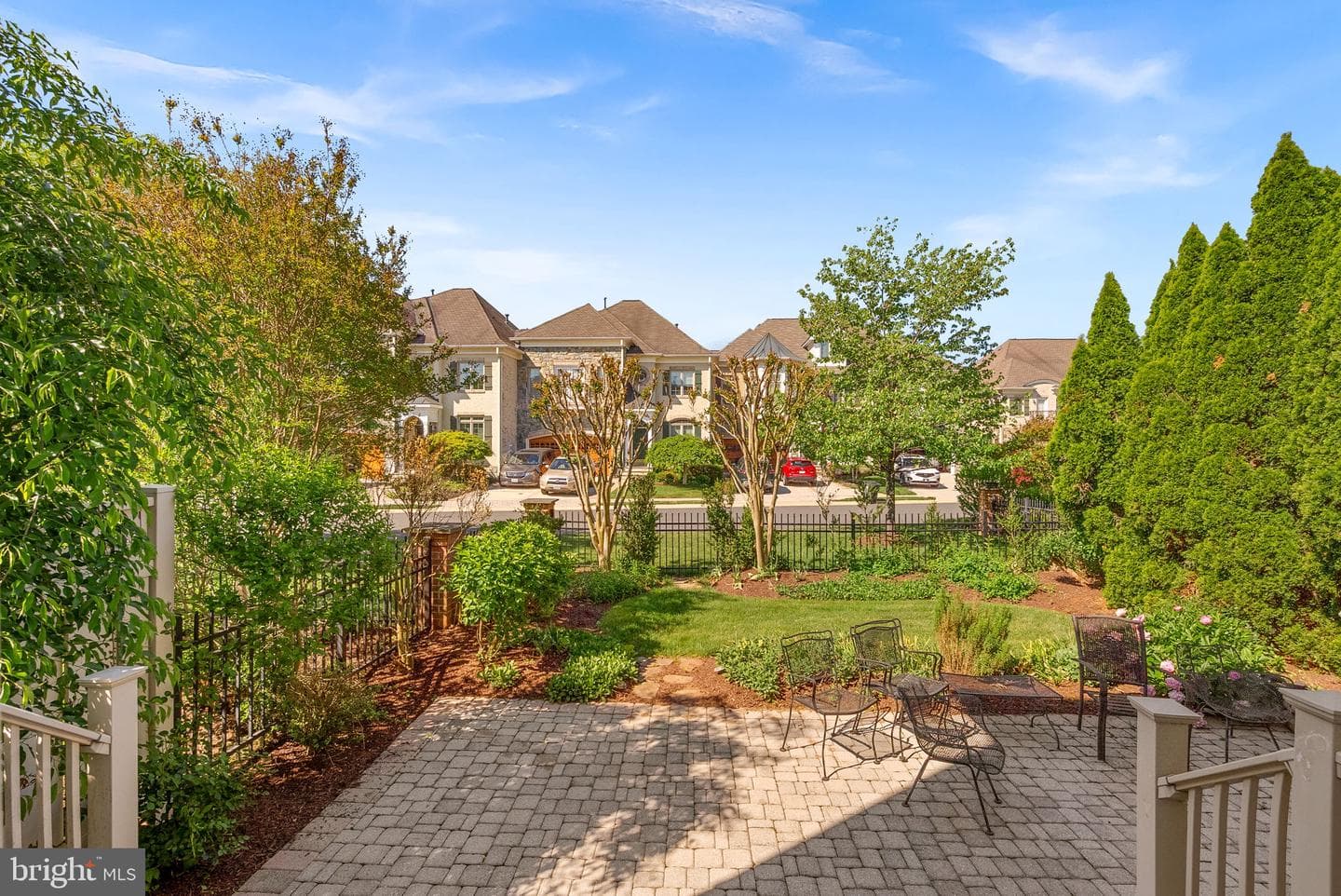 18349 Fairway Oaks Square photo 12