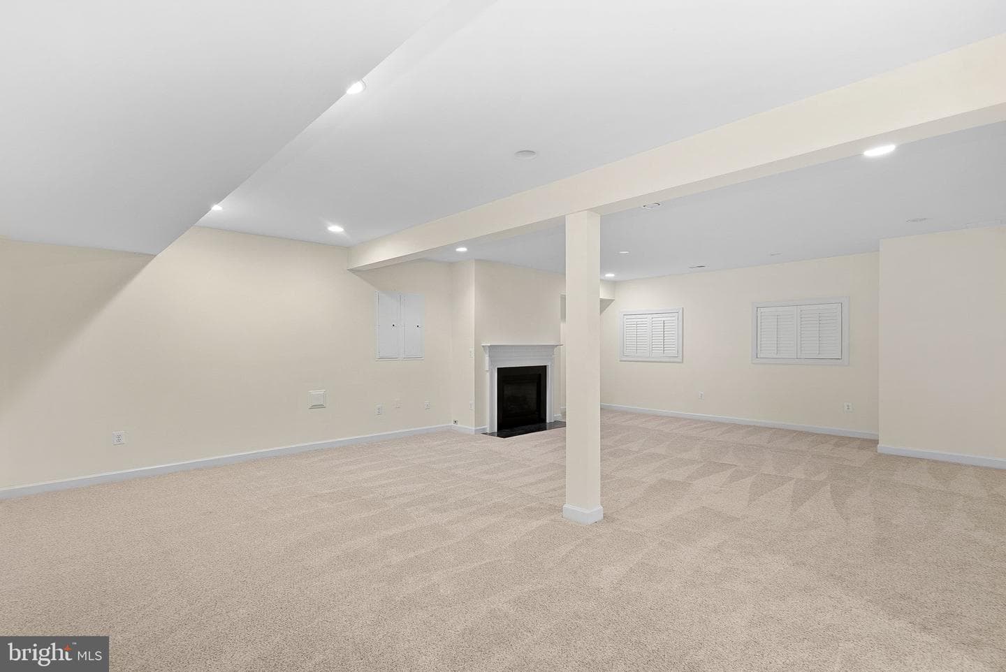 18349 Fairway Oaks Square photo 70
