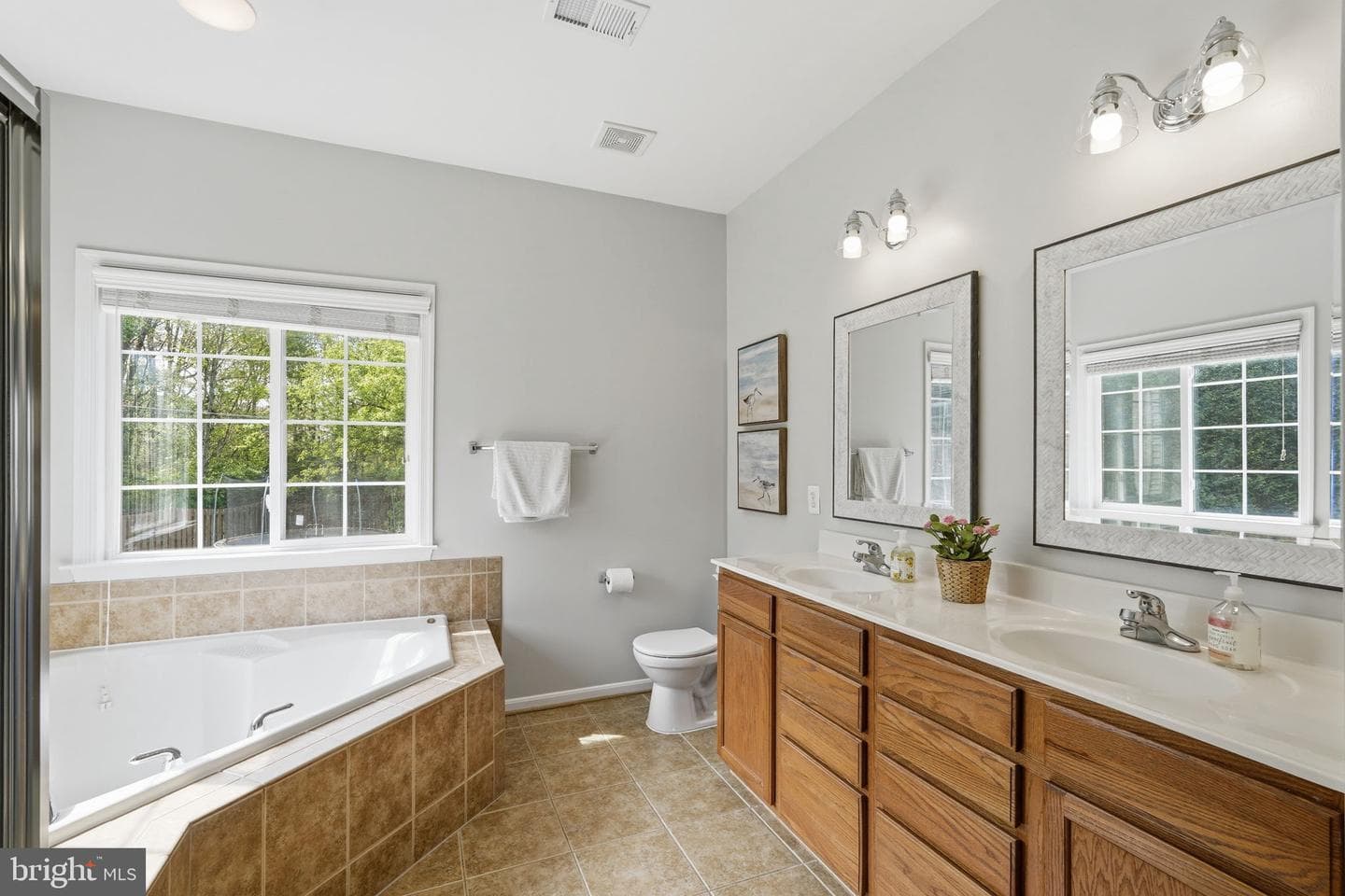508 E Antietam Court photo 29