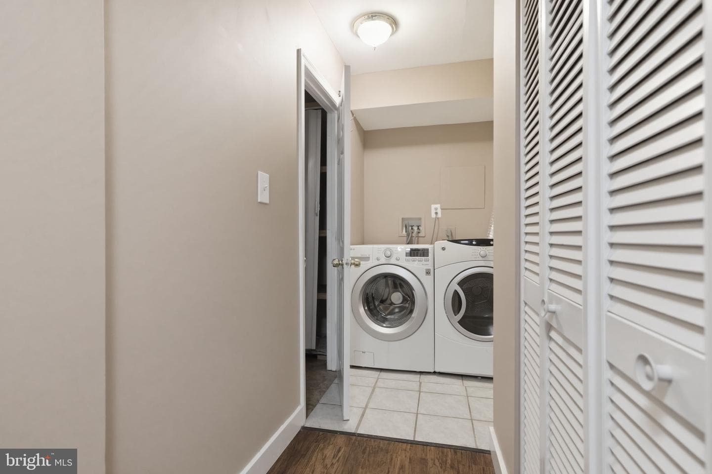 614 Giles Place photo 12