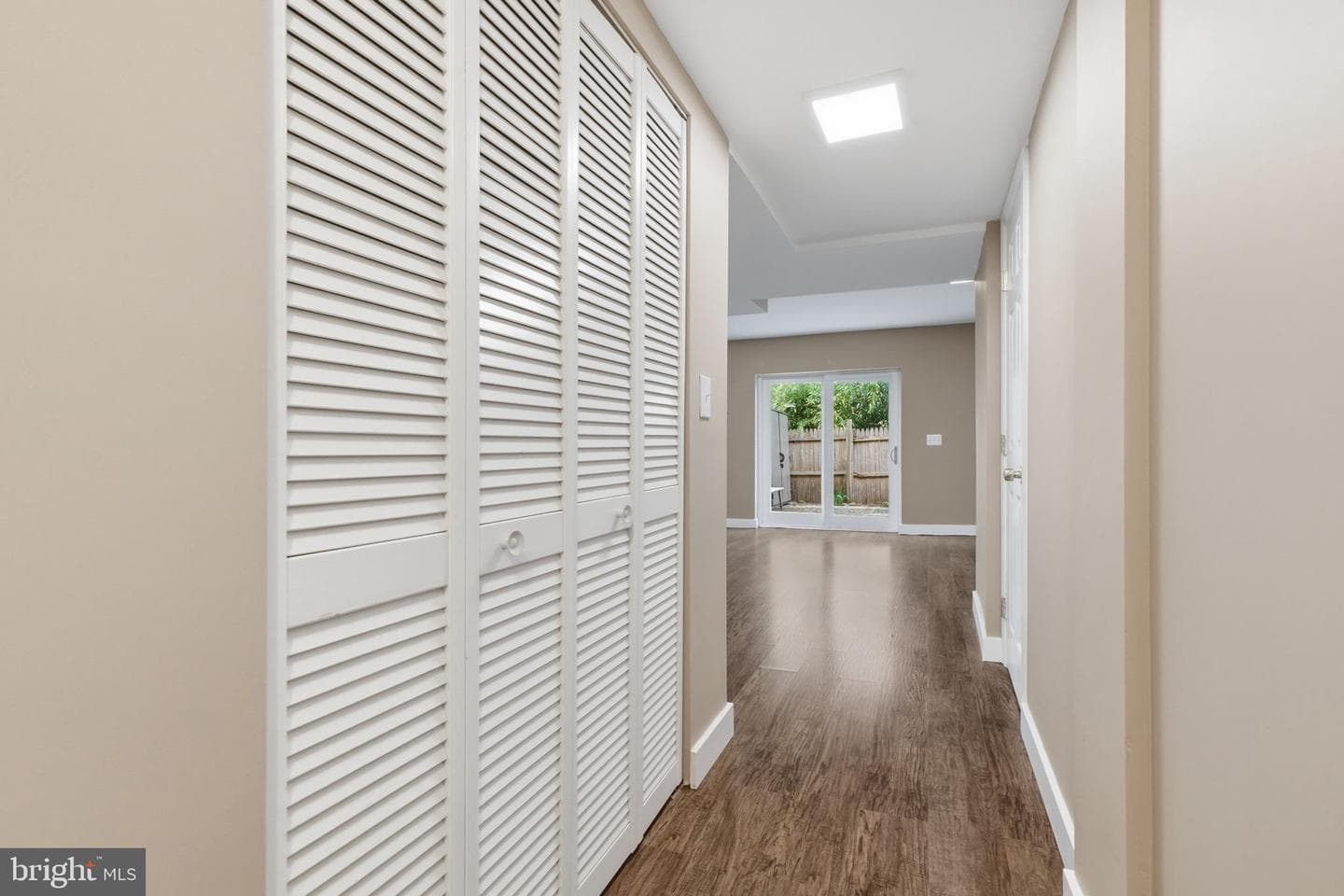 614 Giles Place photo 47