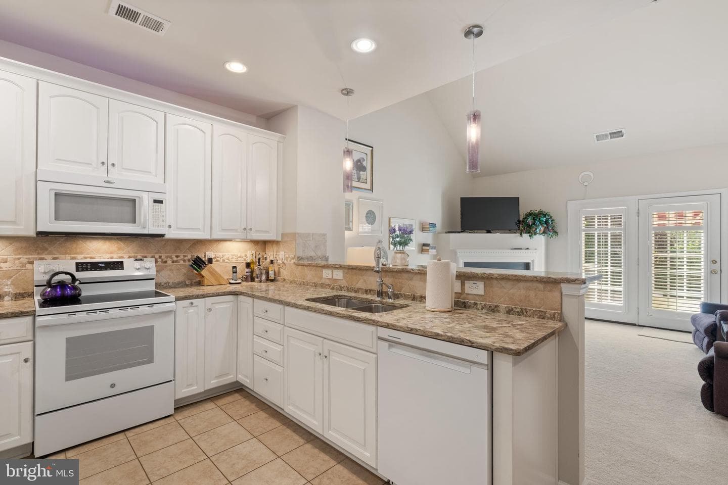 44367 Oakmont Manor Square photo 12