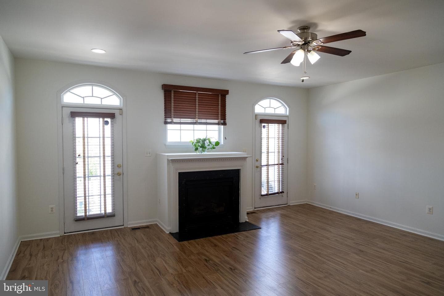 42466 Malachite Terrace photo 8