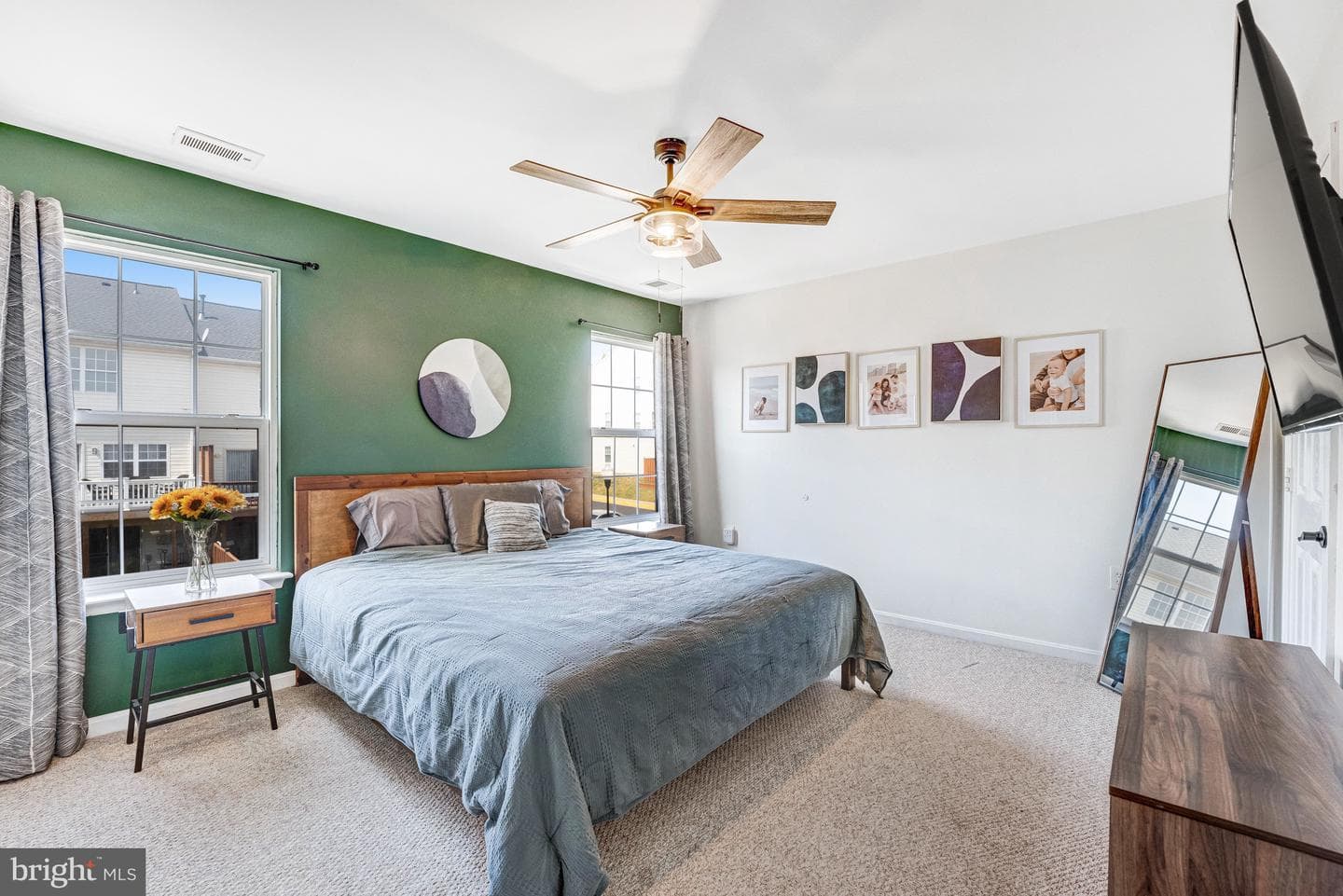 272 Golden Larch Terrace NE photo 17