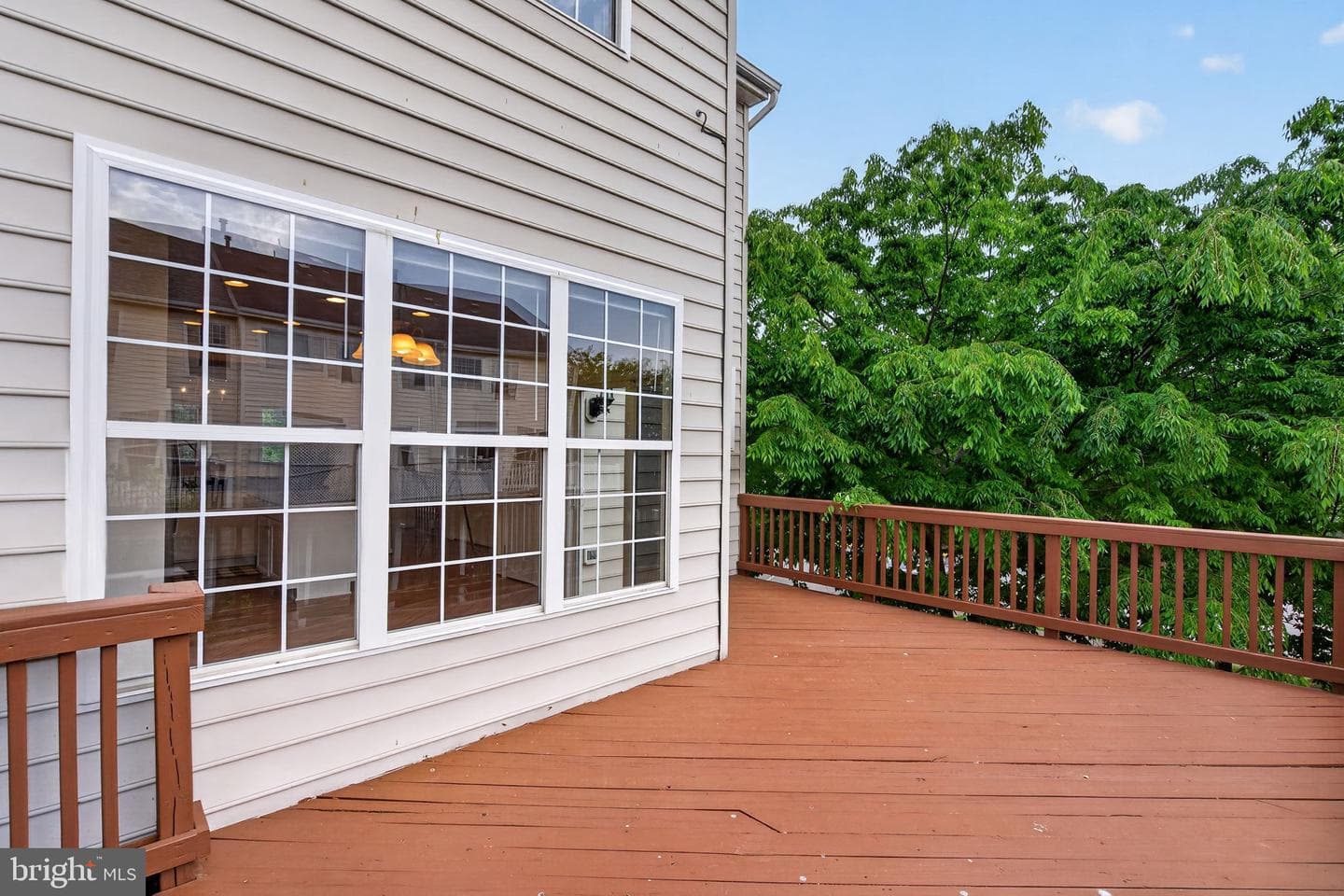 557 Edmonton Terrace NE photo 48