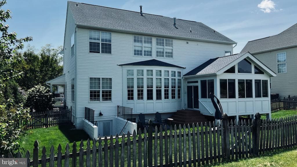 862 Macalister Drive SE photo 4