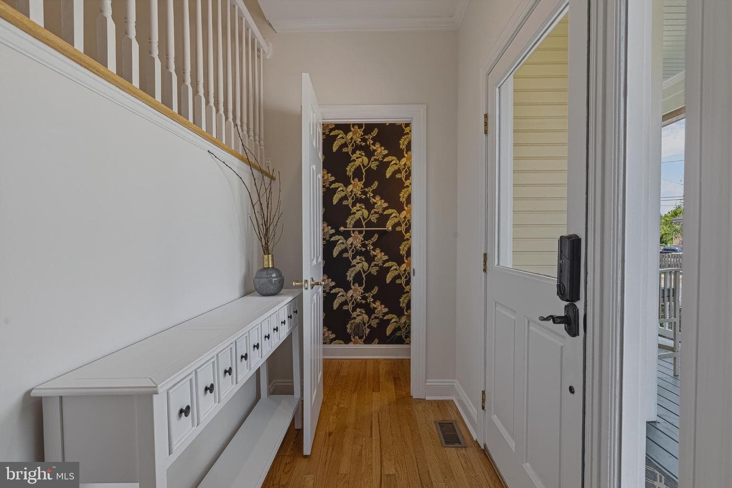 106 Harrison Street NE photo 6