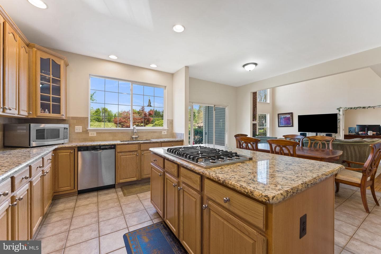800 Valley Springs Drive photo 32