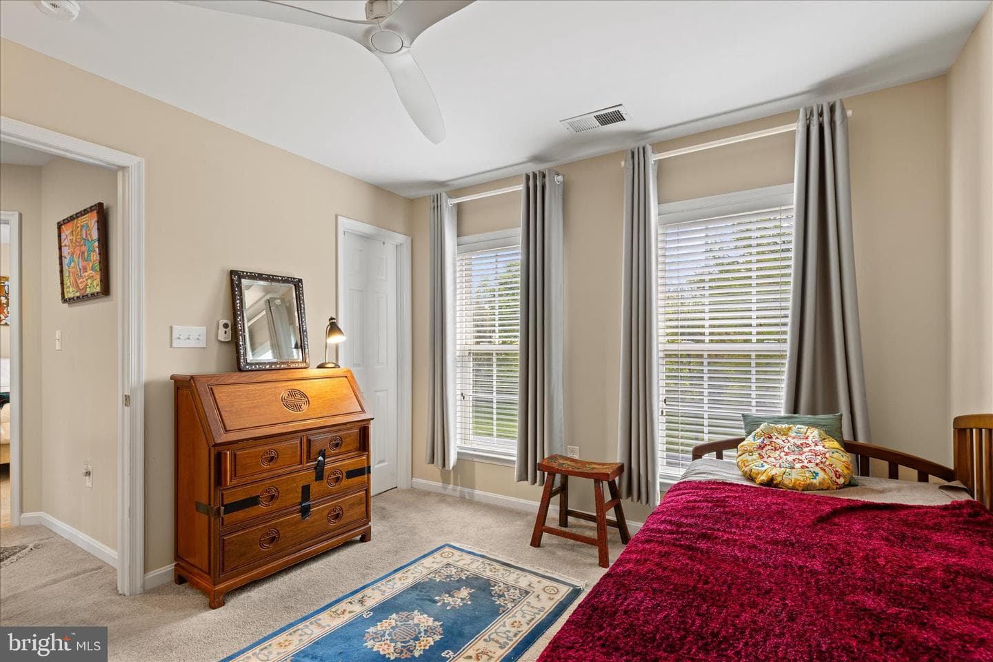 102 Delaware Avenue photo 26