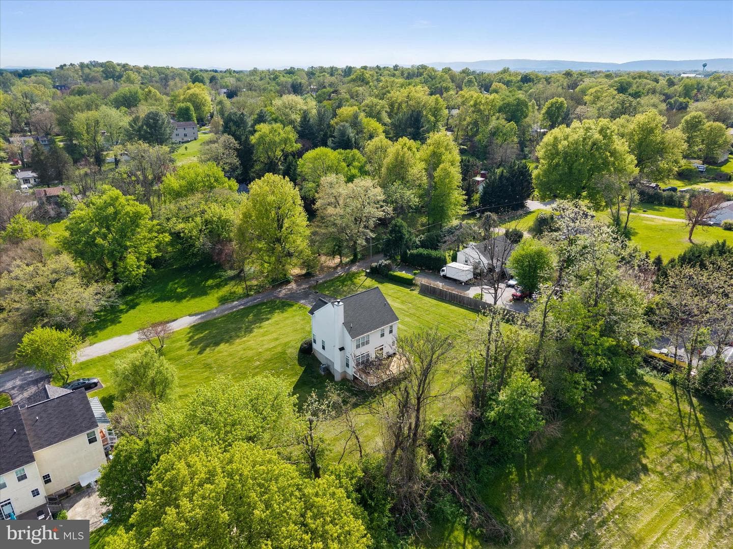 102 Delaware Avenue photo 45