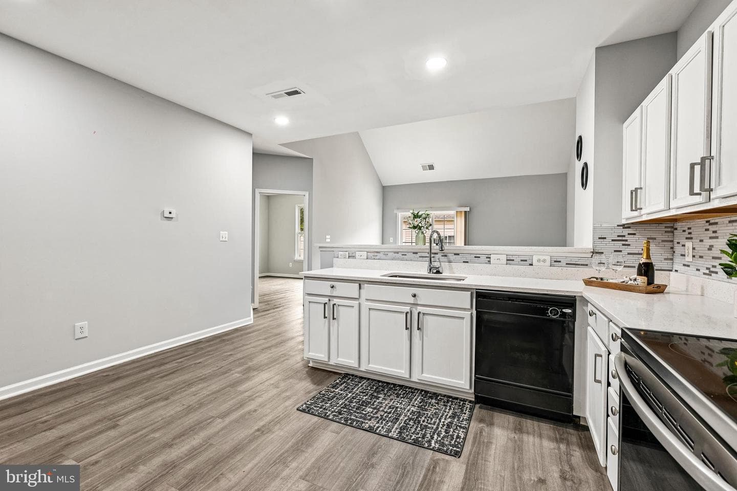 44360 Sunset Maple Drive photo 16