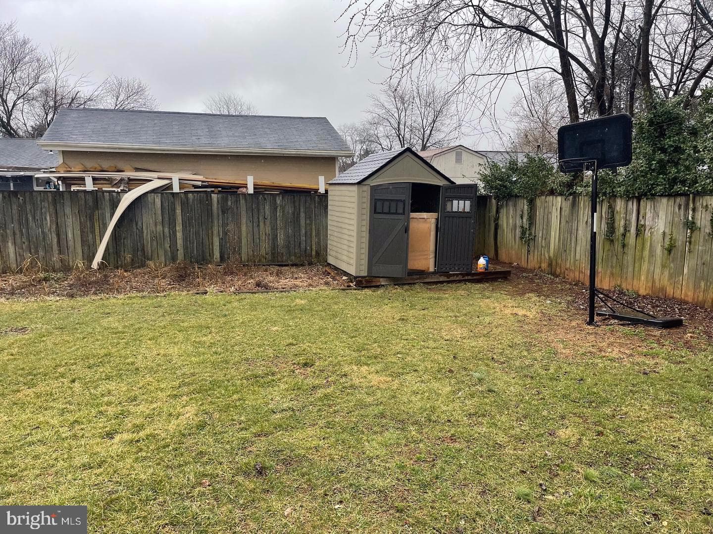 1100 N Sterling Boulevard photo 34