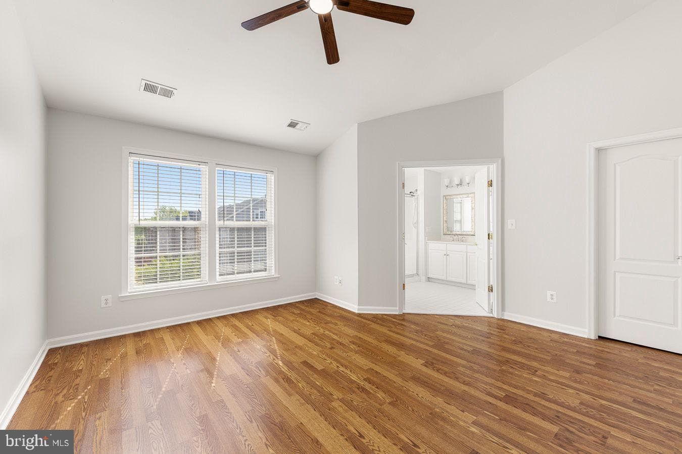 21932 Windy Oaks Square photo 16
