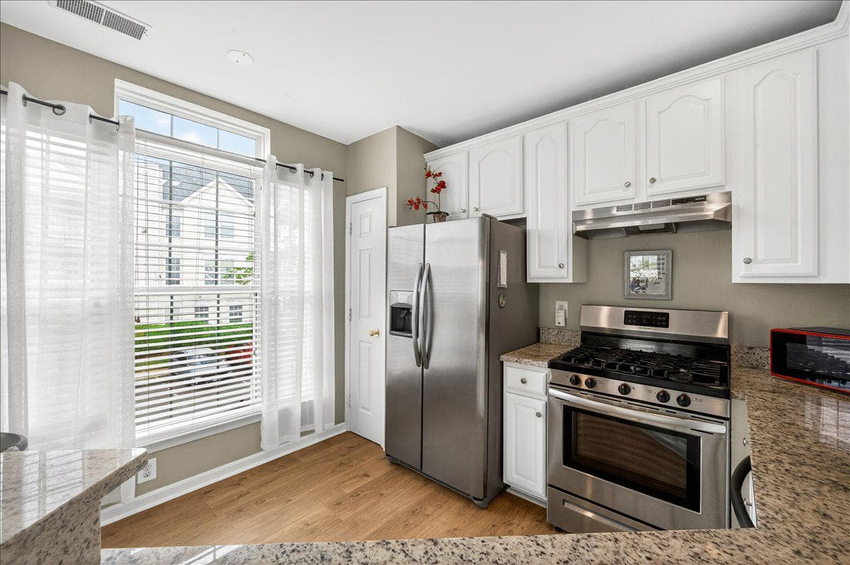 25280 Lake Shore Square #205 photo 16