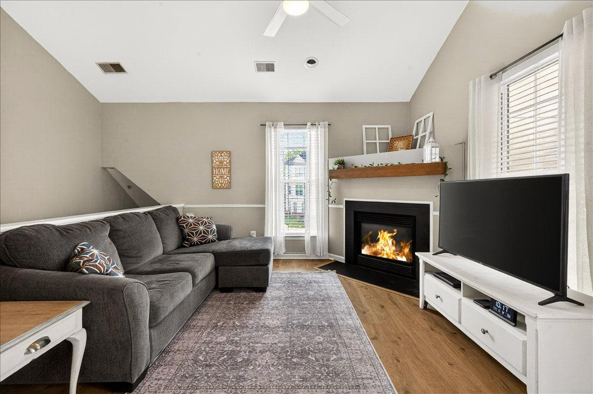 25280 Lake Shore Square #205 photo 7
