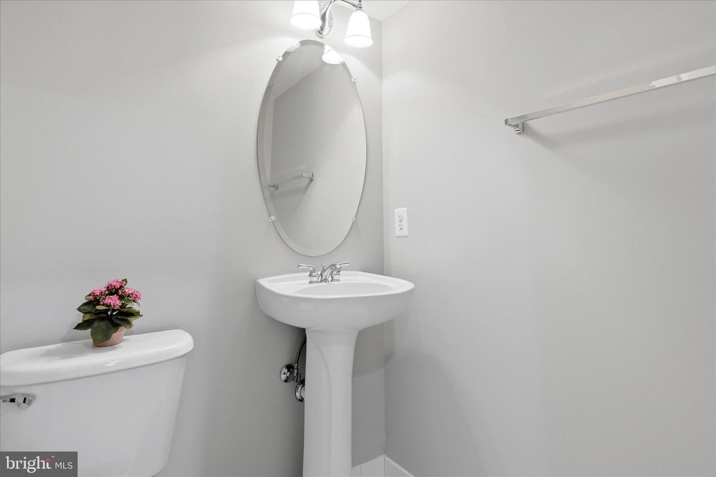 509 Edmonton Terrace NE photo 31