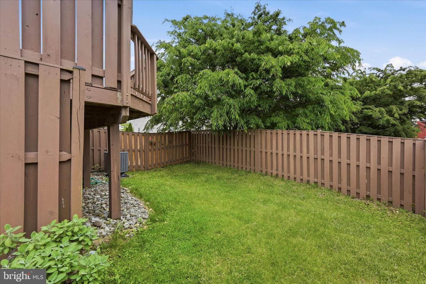 509 Edmonton Terrace NE photo 36