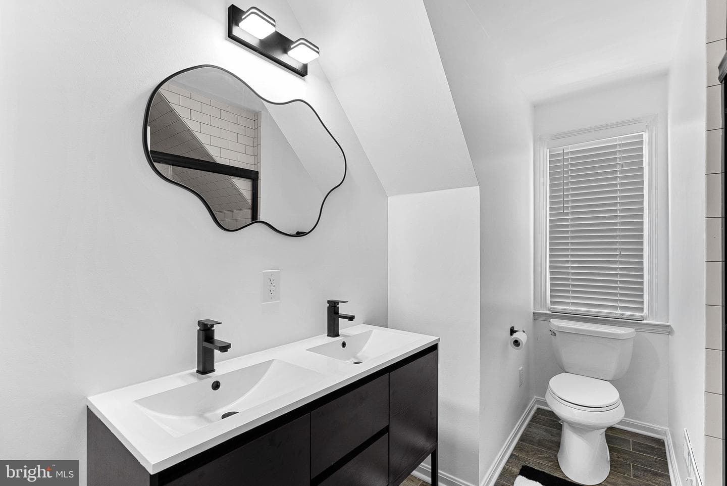 21247 Smokehouse Court photo 34