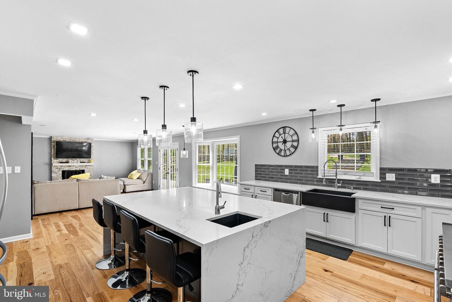 21247 Smokehouse Court photo 4