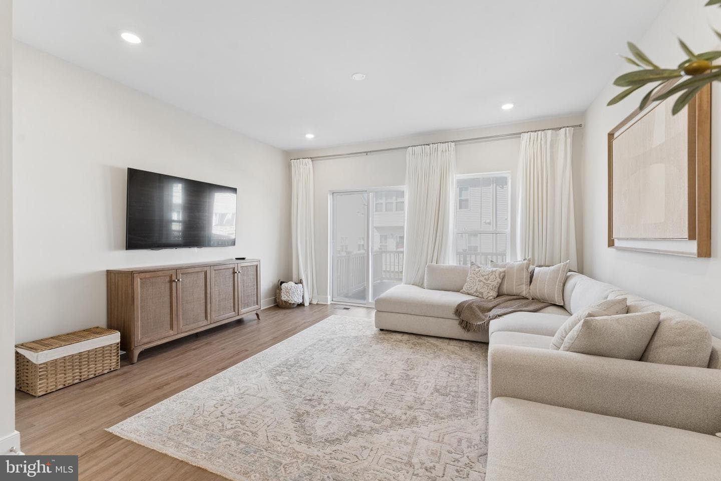 22906 Tawny Pine photo 6