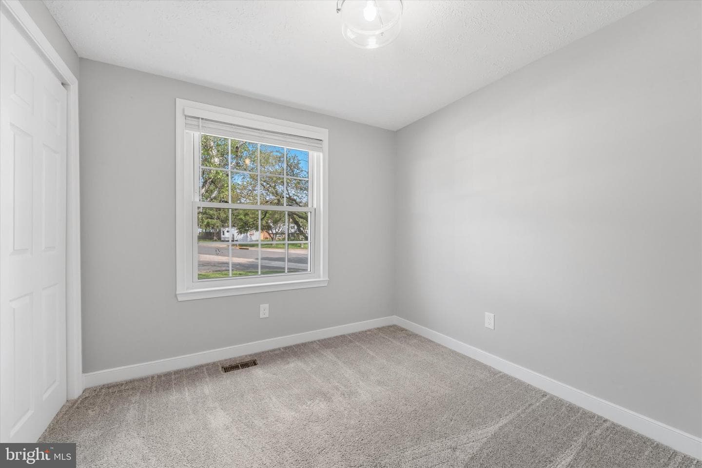 114 Birch Street NE photo 20