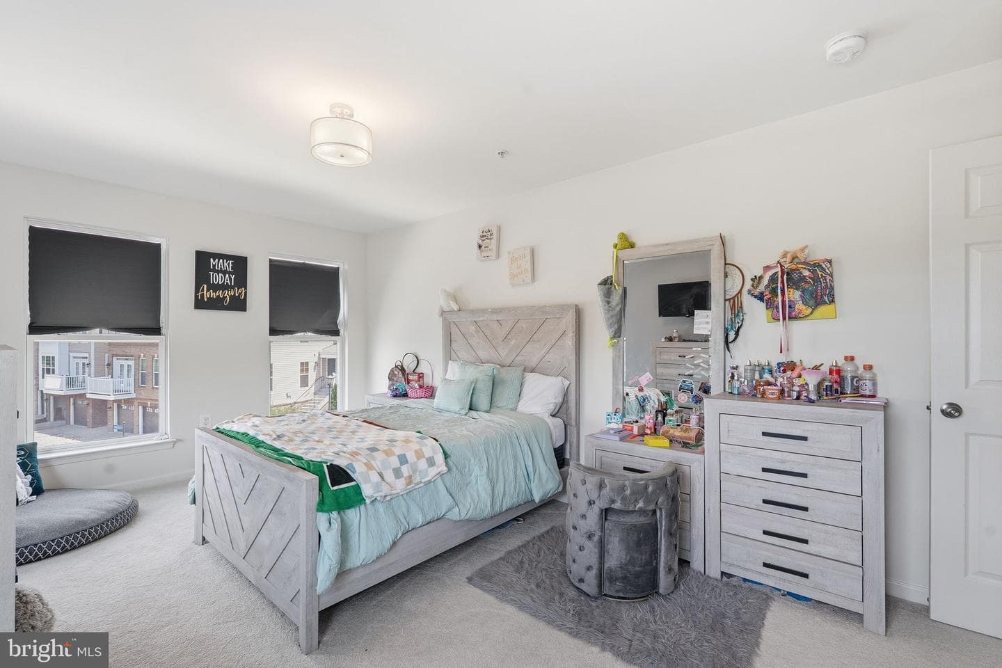 42167 Canary Grass Square photo 22