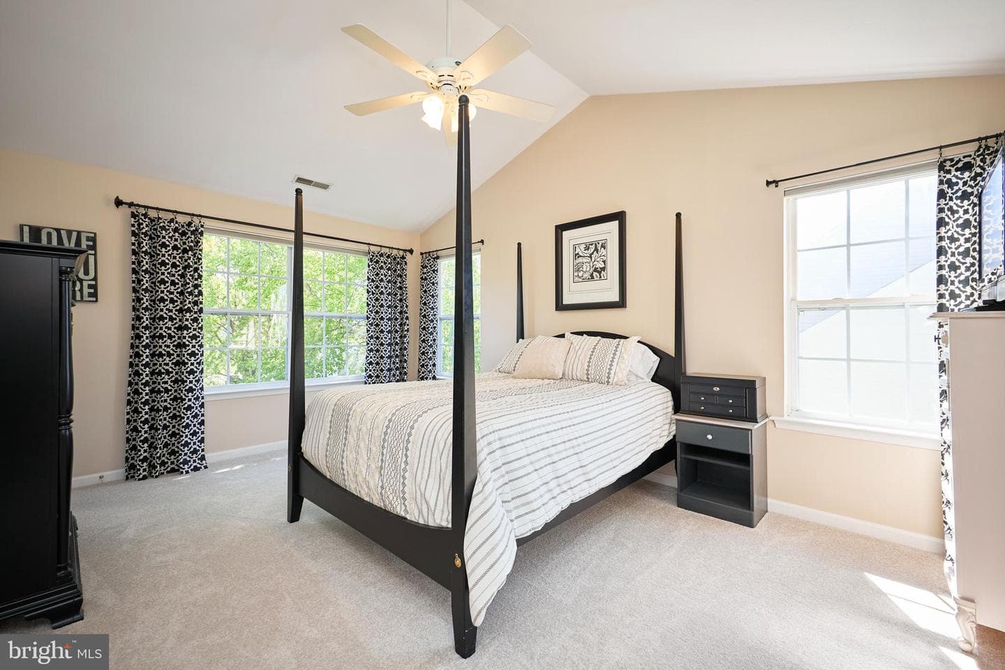 1706 Revere Court NE photo 23
