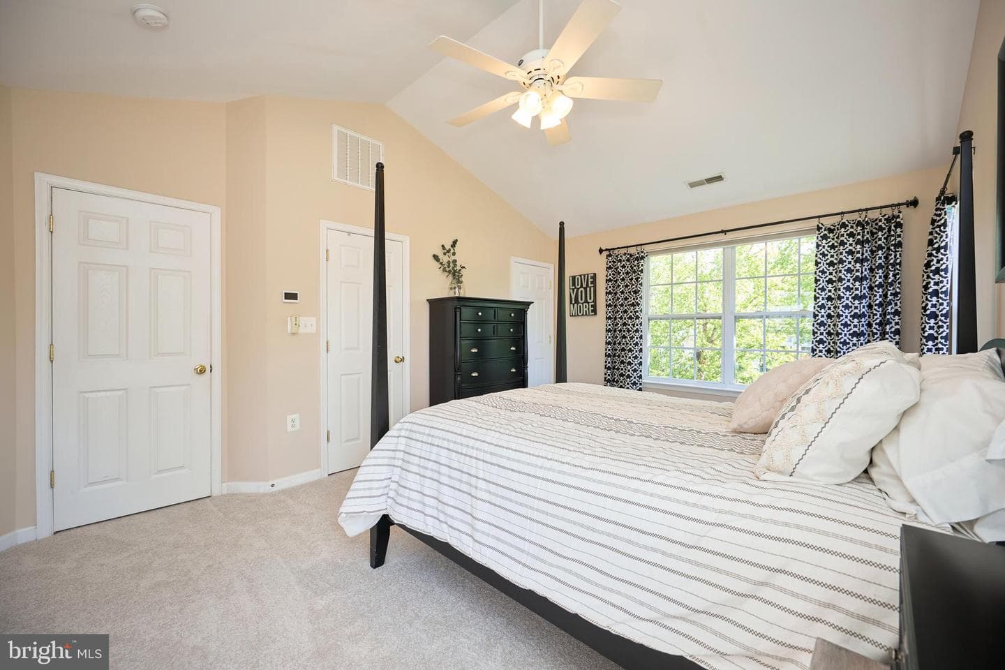 1706 Revere Court NE photo 24