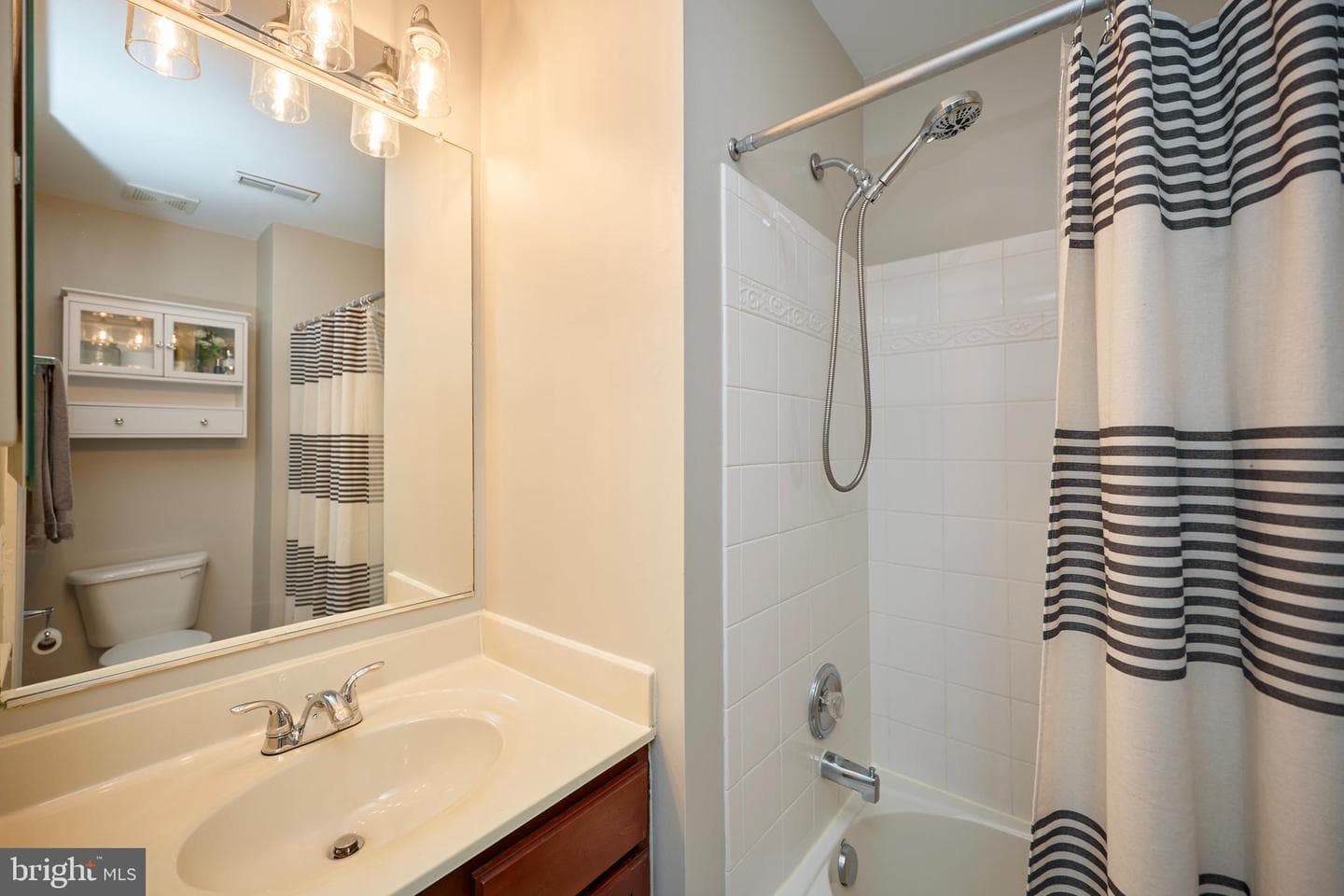 1706 Revere Court NE photo 31