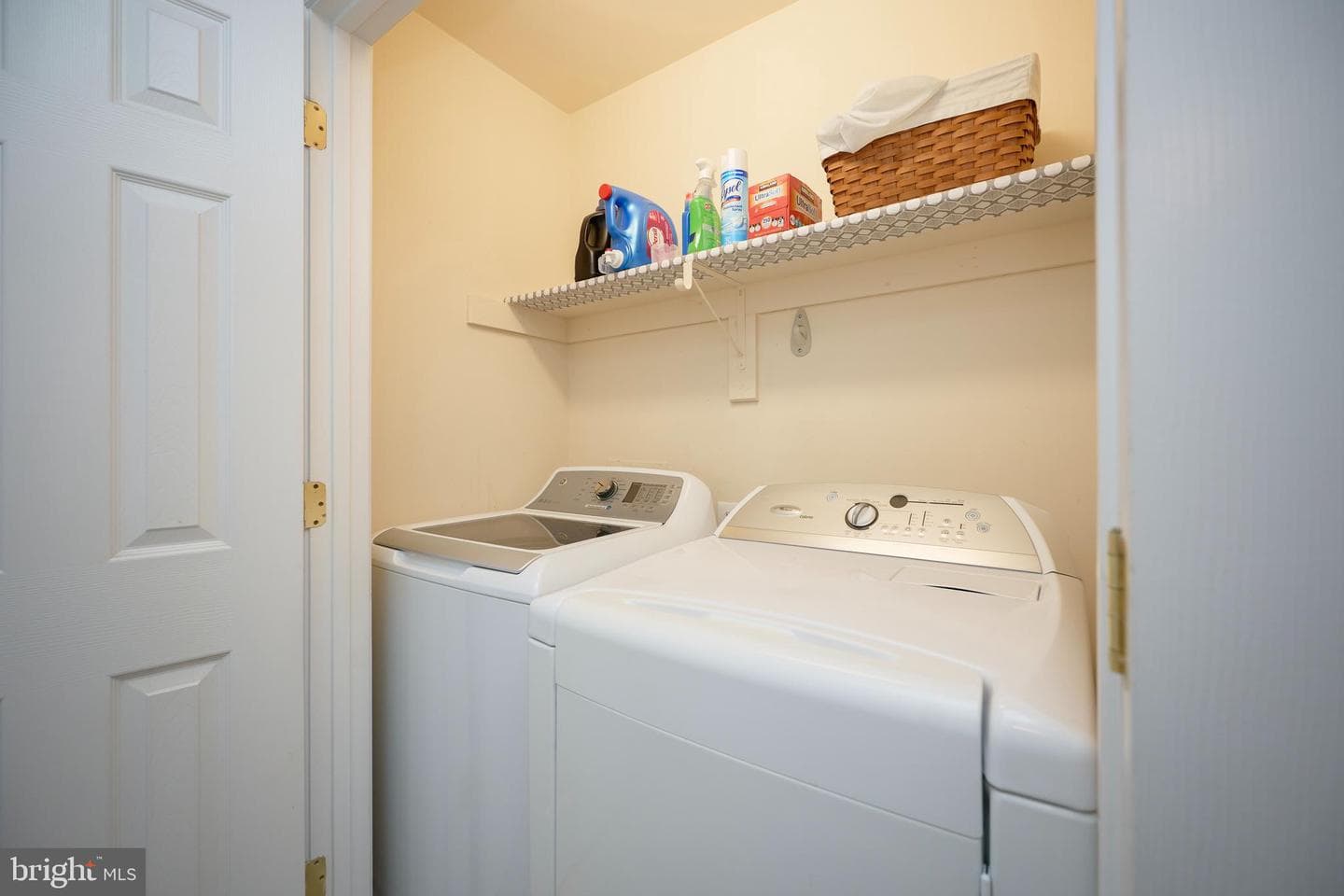 1706 Revere Court NE photo 36