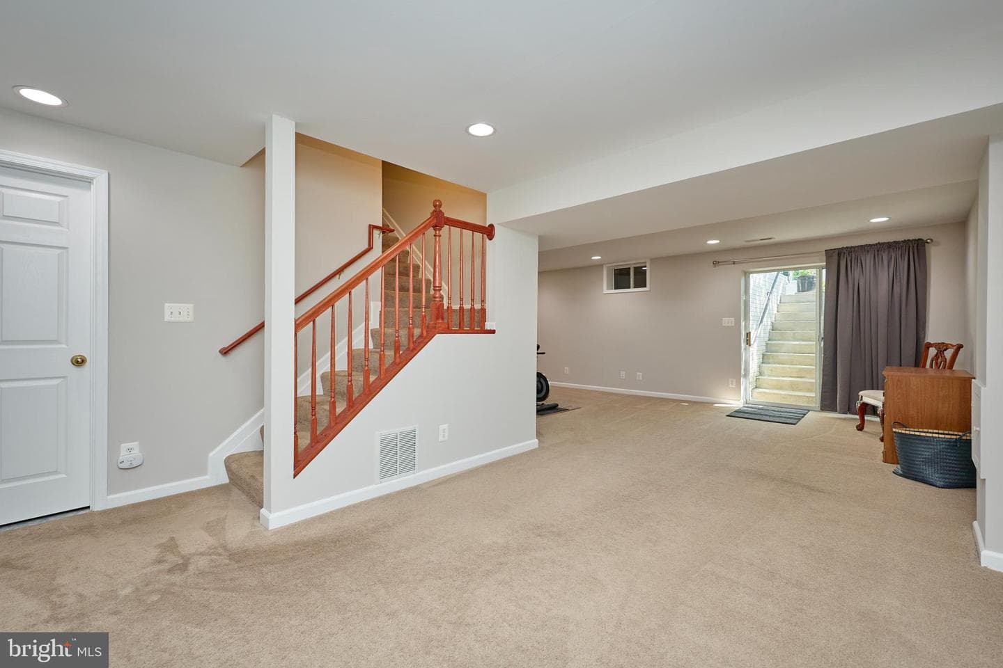 1706 Revere Court NE photo 38